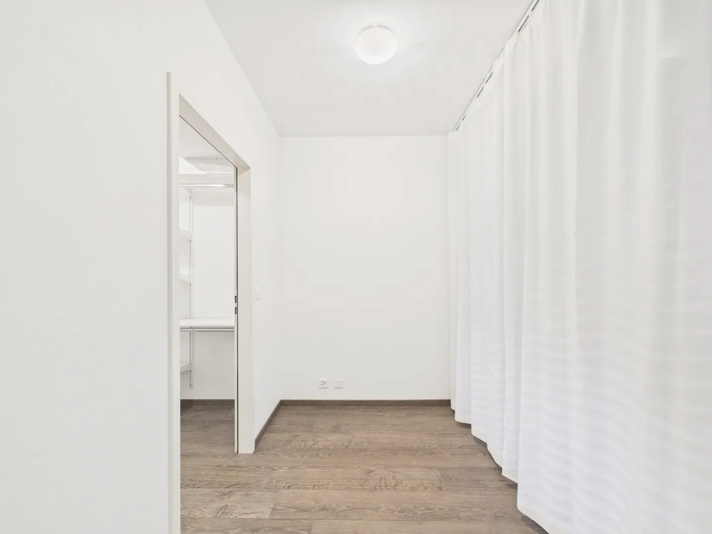Modern and Spacious Apartment in Vernier - Photo 8 of 13