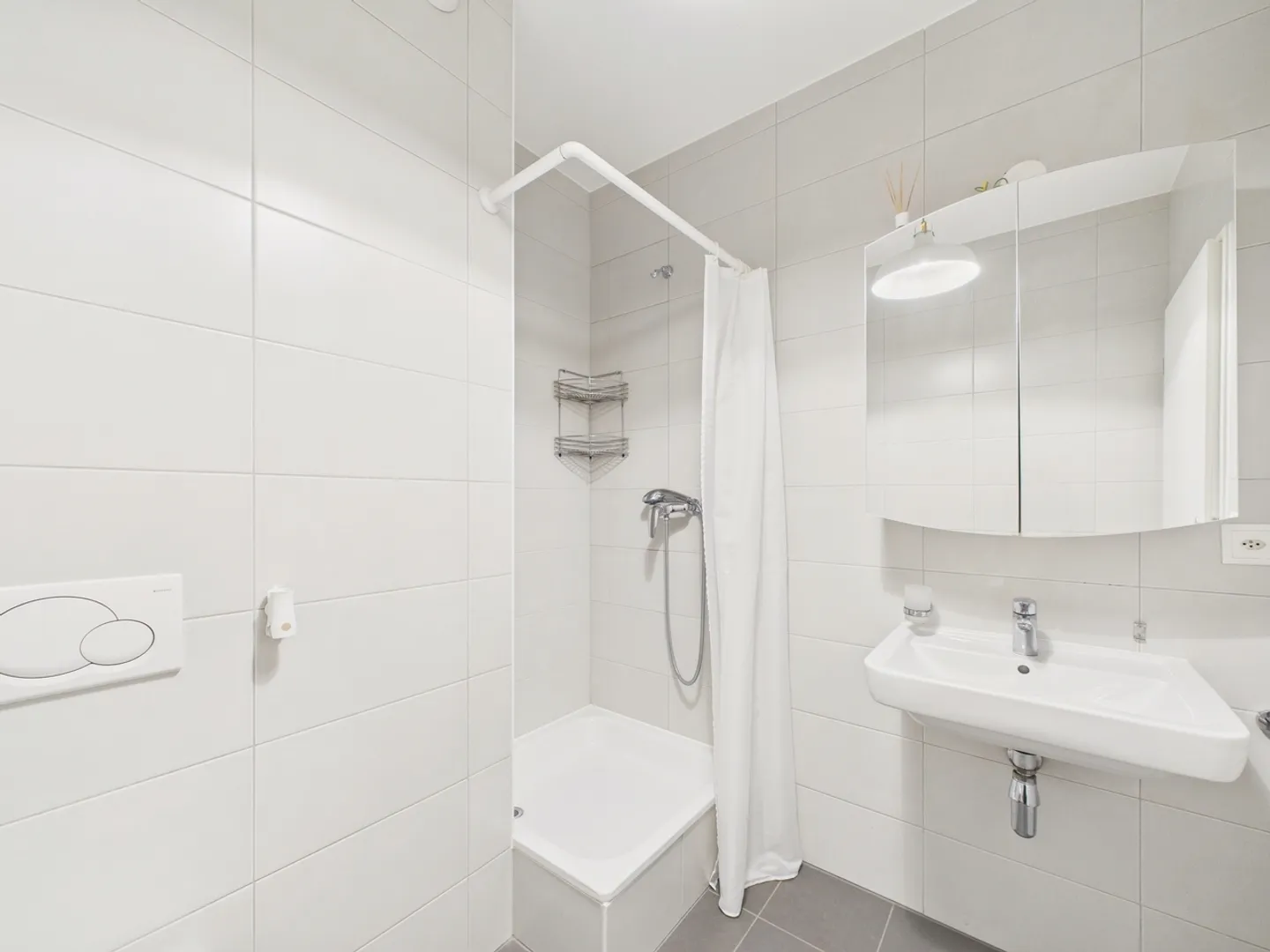 Modern and Spacious Apartment in Vernier - Photo 10 of 13