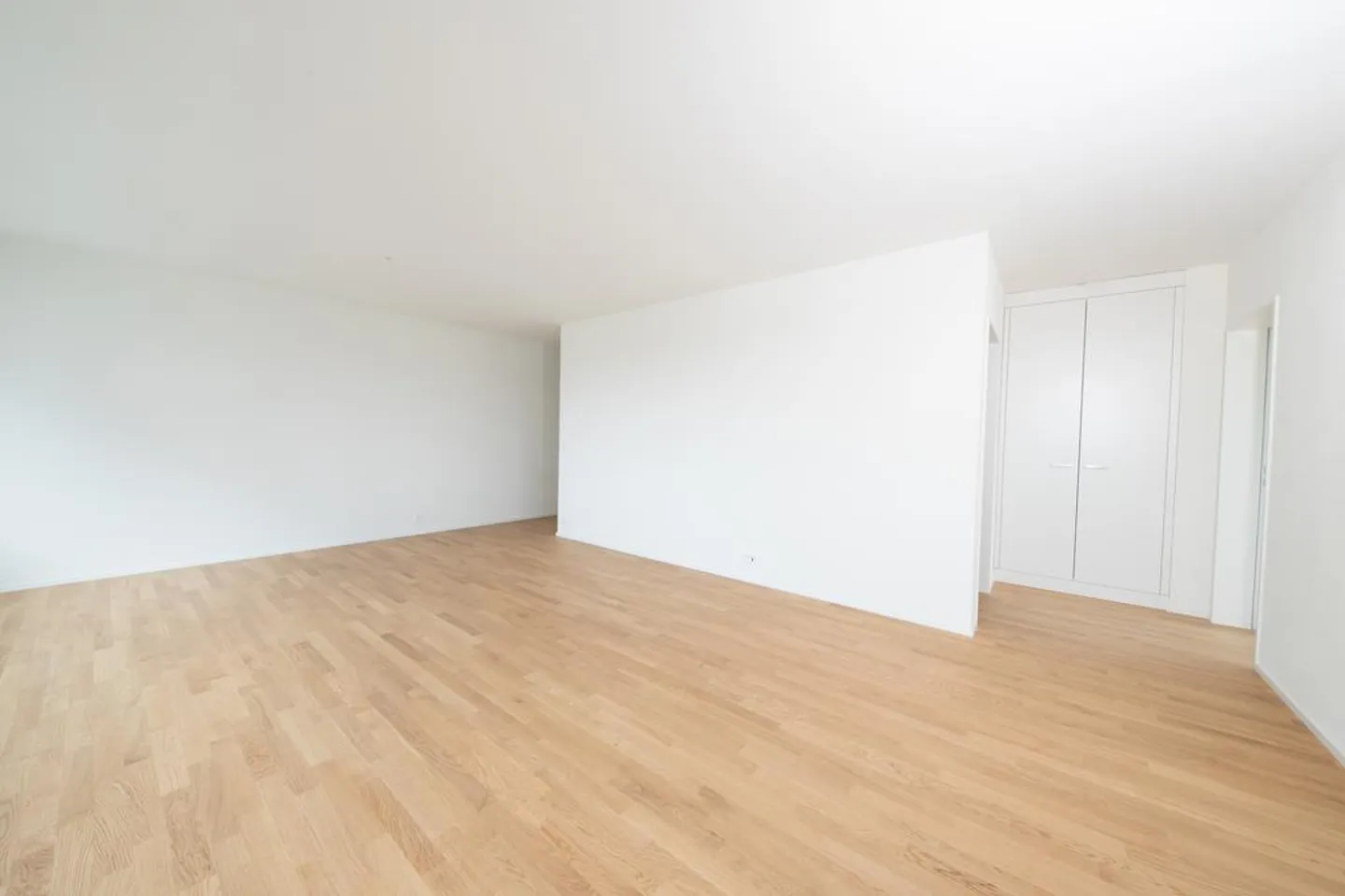 Appartement moderne et lumineux de 2,5 pièces dans le quartier de Lehenmatt - Photo 4 sur 7