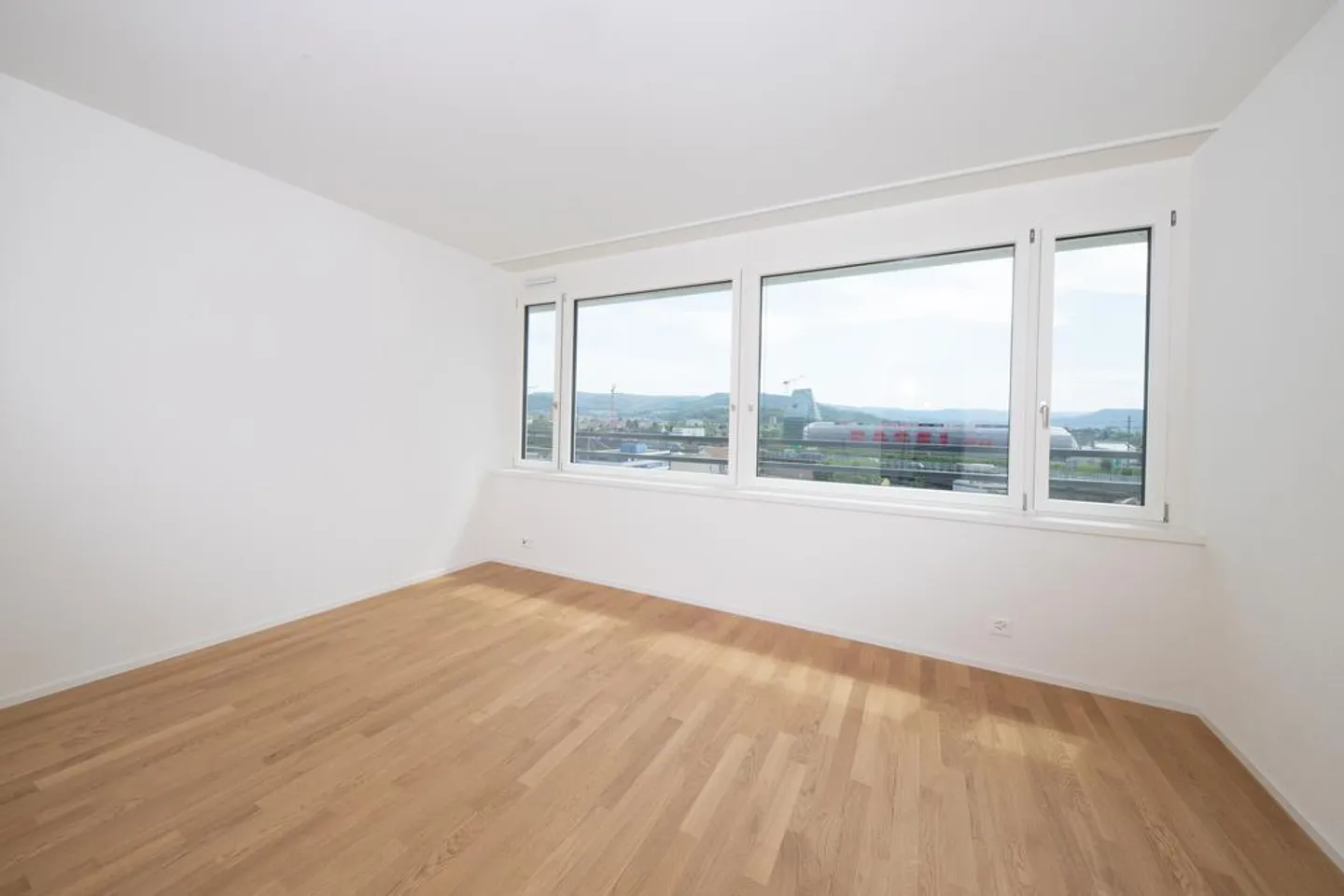 Appartement moderne et lumineux de 2,5 pièces dans le quartier de Lehenmatt - Photo 5 sur 7