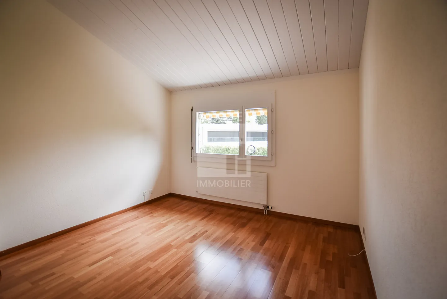 Villa mitoyenne de 5 pièces - Photo 6 sur 9