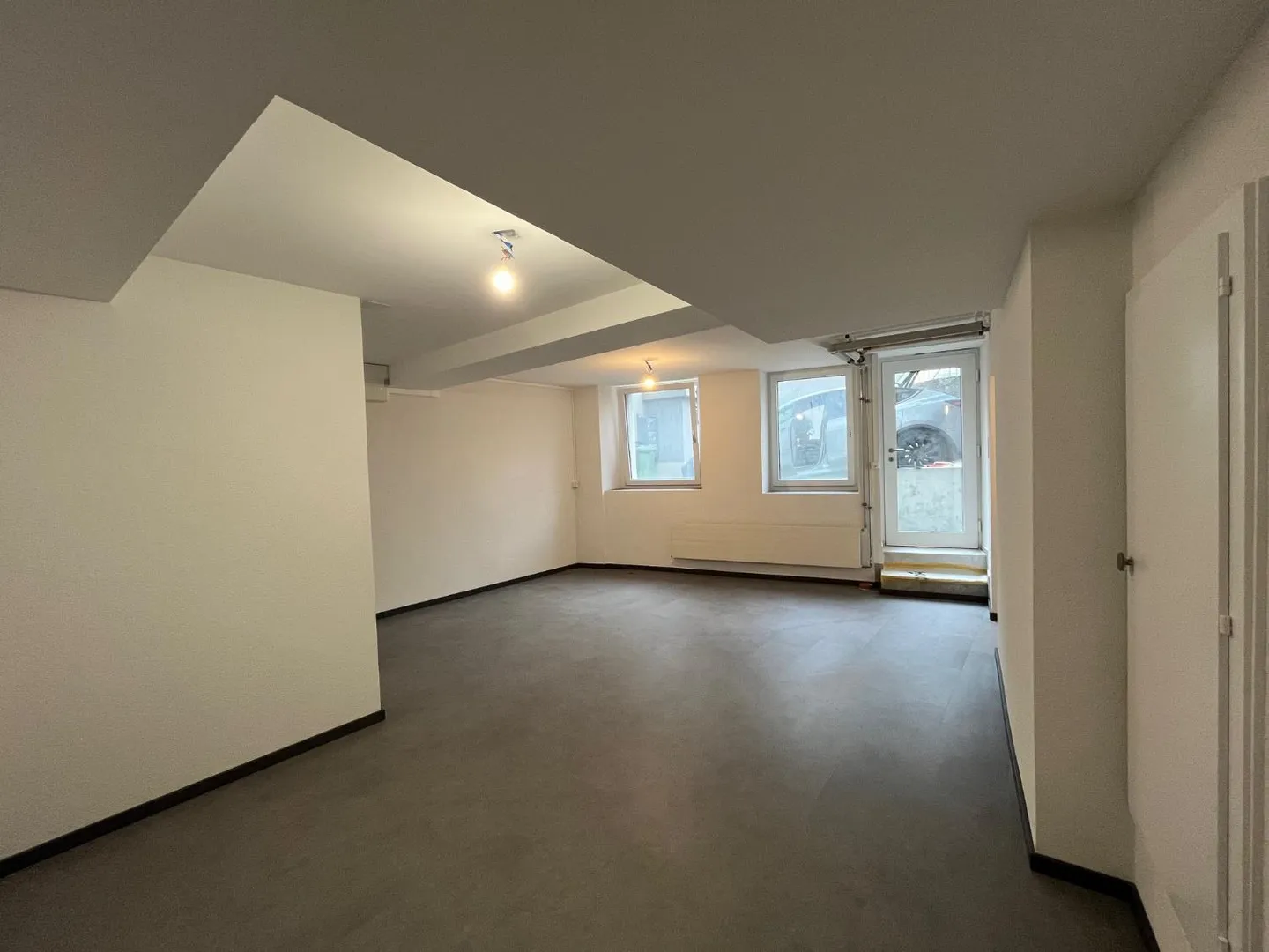 Arcade 1 piece - Photo 2 of 6