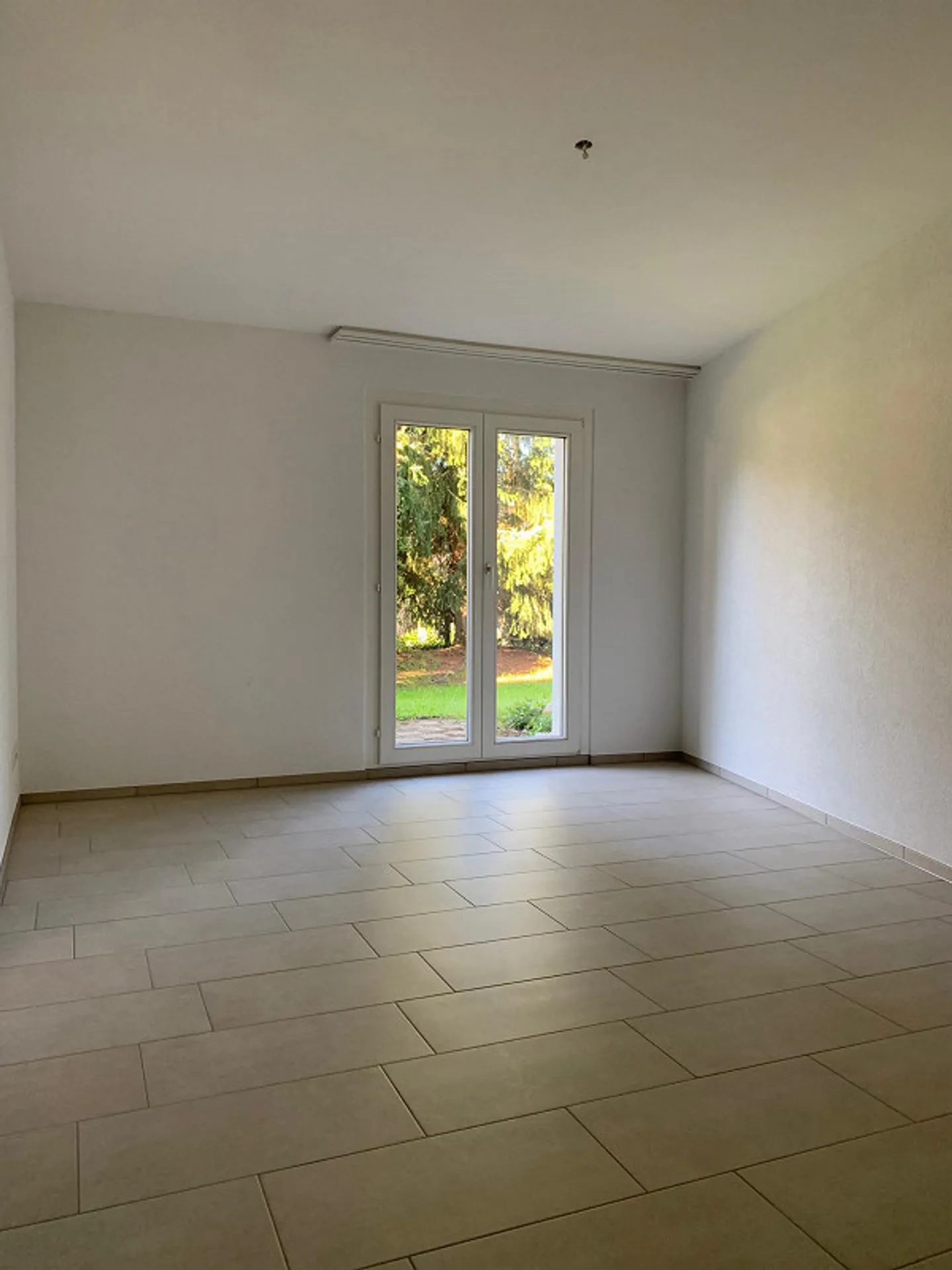 Vivre dans un superbe appartement en duplex avec espace jardin et balcon - Photo 6 sur 9