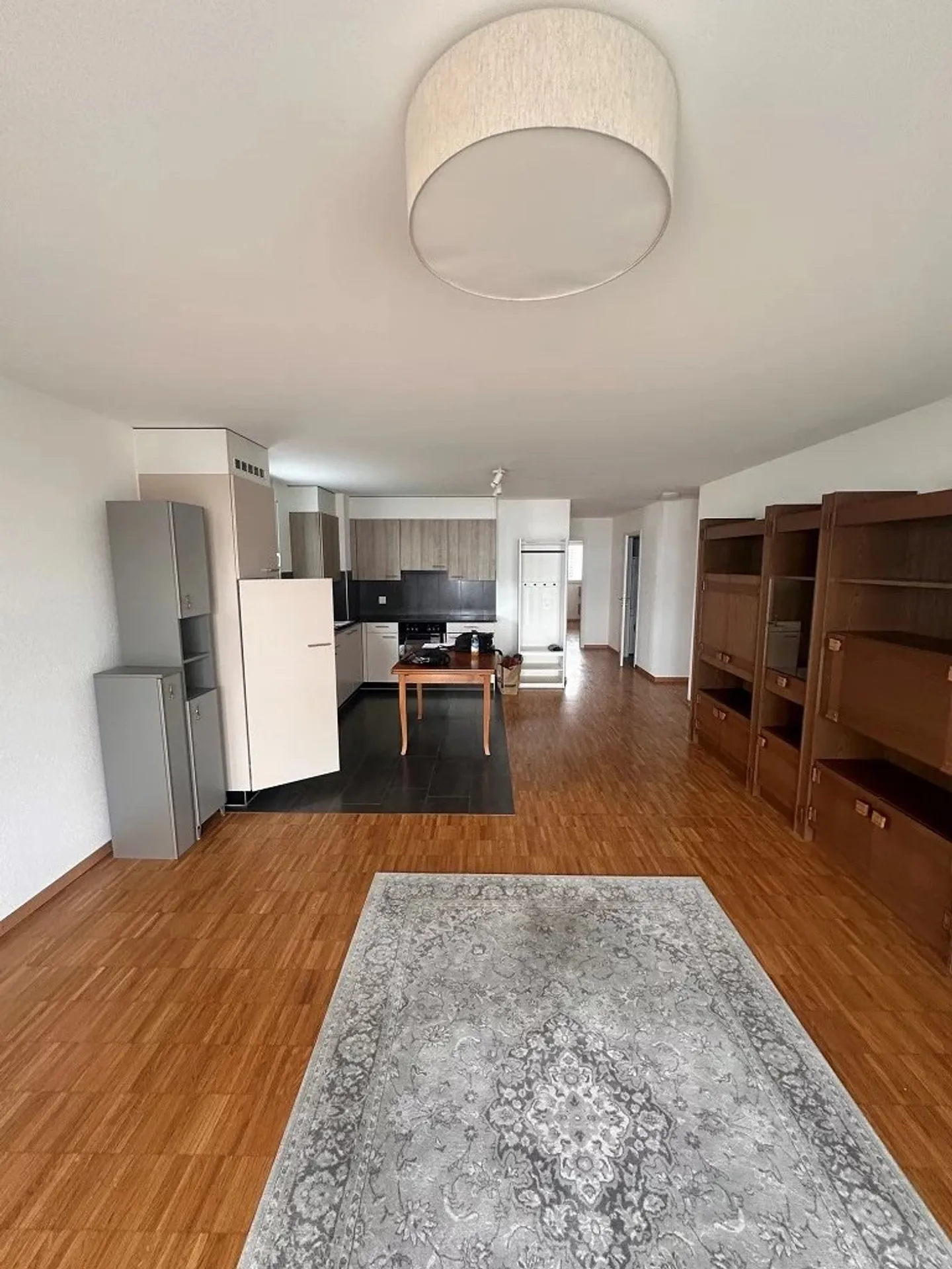 3.5 Room Apartment - Photo 1 of 8
