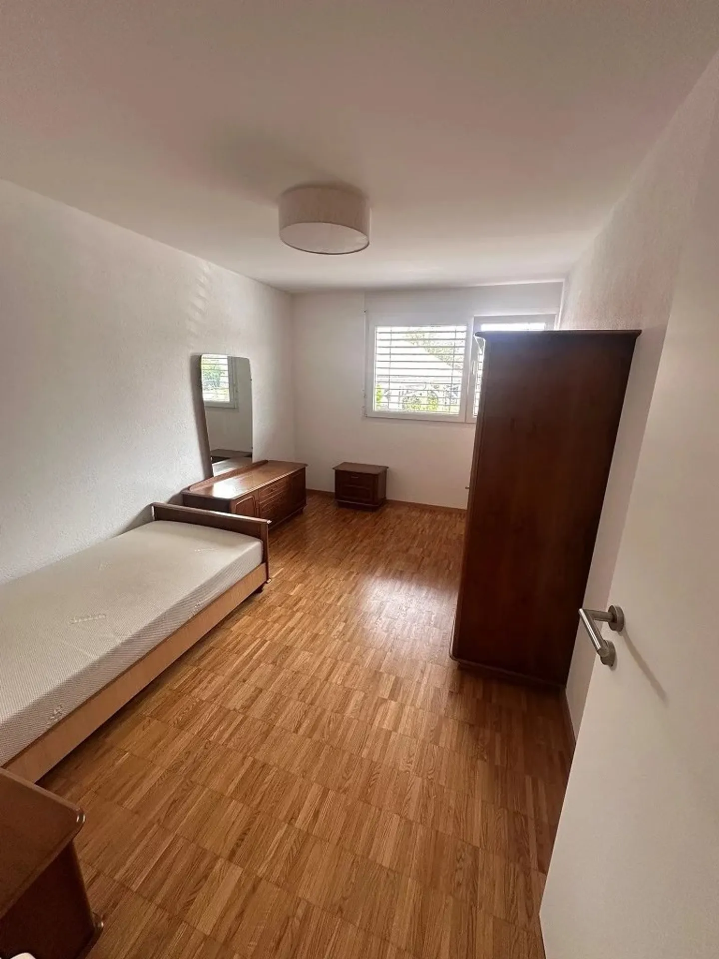 3.5 Room Apartment - Photo 3 of 8