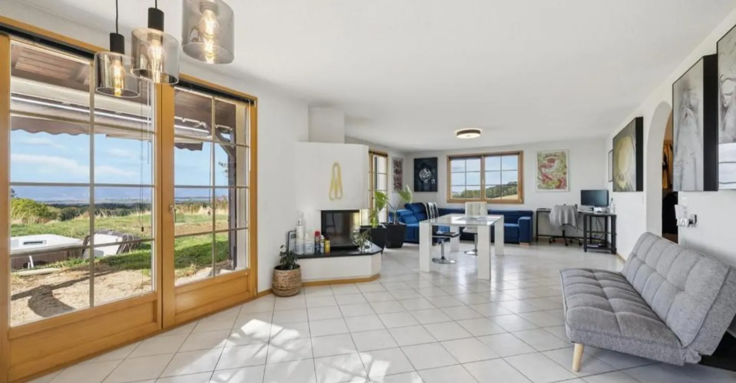 Maison individuelle de 5.5 pièces avec grand sous-sol et une parcelle - Foto 6 di 12