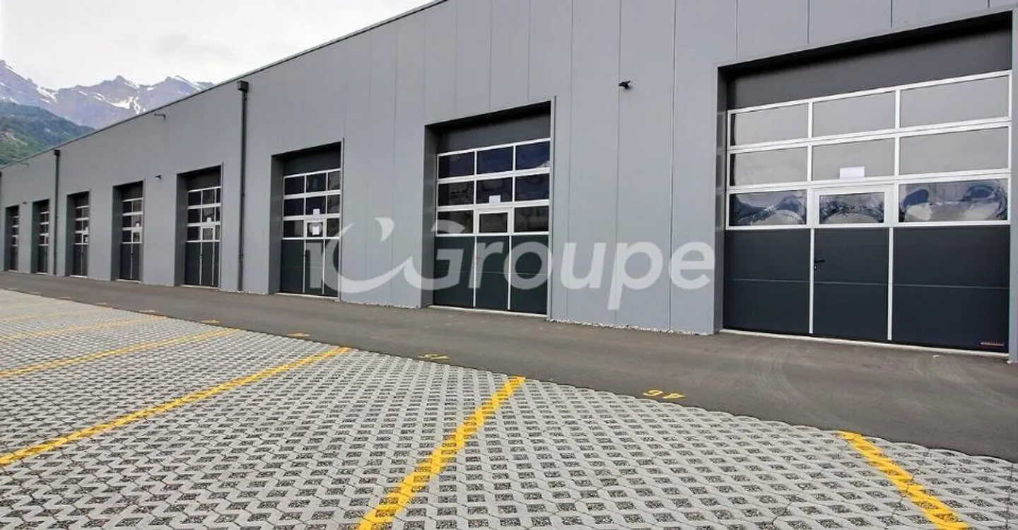 Versatile Industrial Container - Photo 2 of 6