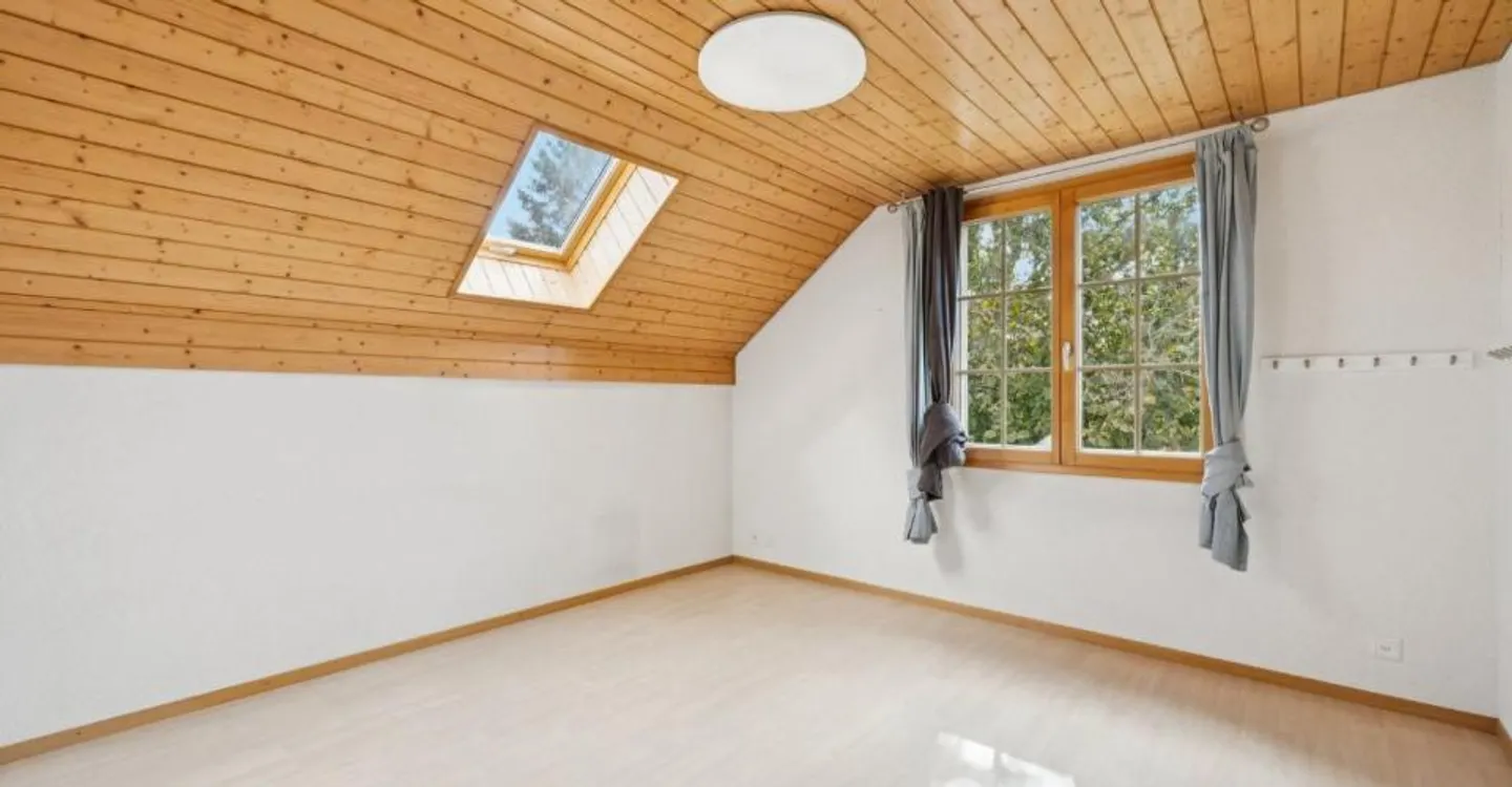 Maison individuelle de 5.5 pièces avec grand sous-sol et une parcelle - Foto 7 di 12