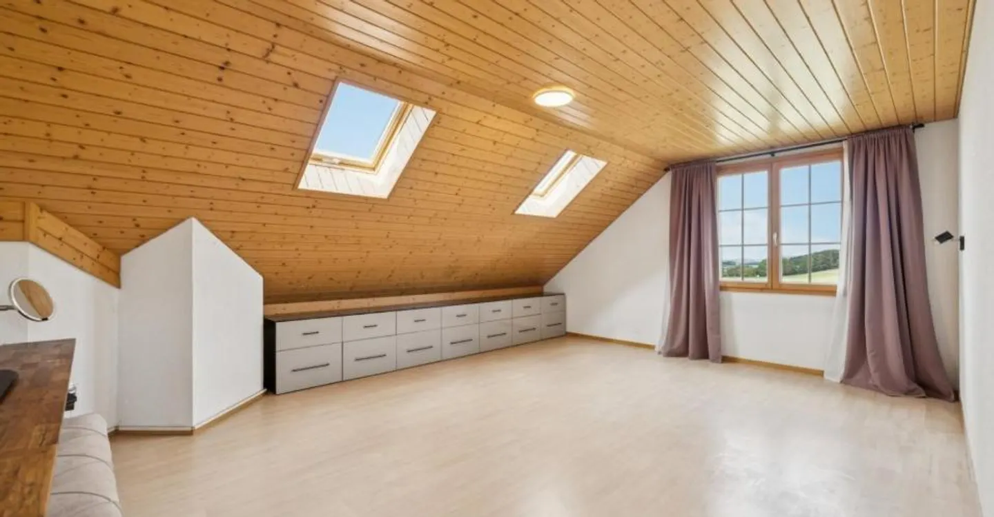 Maison individuelle de 5.5 pièces avec grand sous-sol et une parcelle - Foto 8 di 12