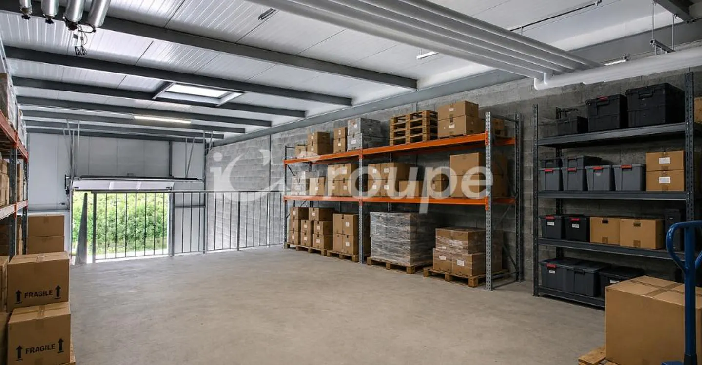 Versatile Industrial Container - Photo 6 of 6