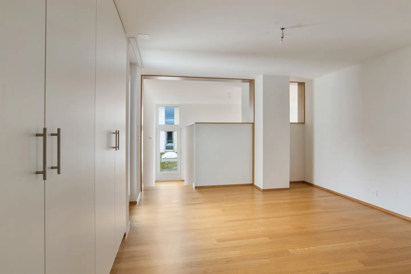 Moderne Eleganz zum Greifen nah - Foto 7 von 11