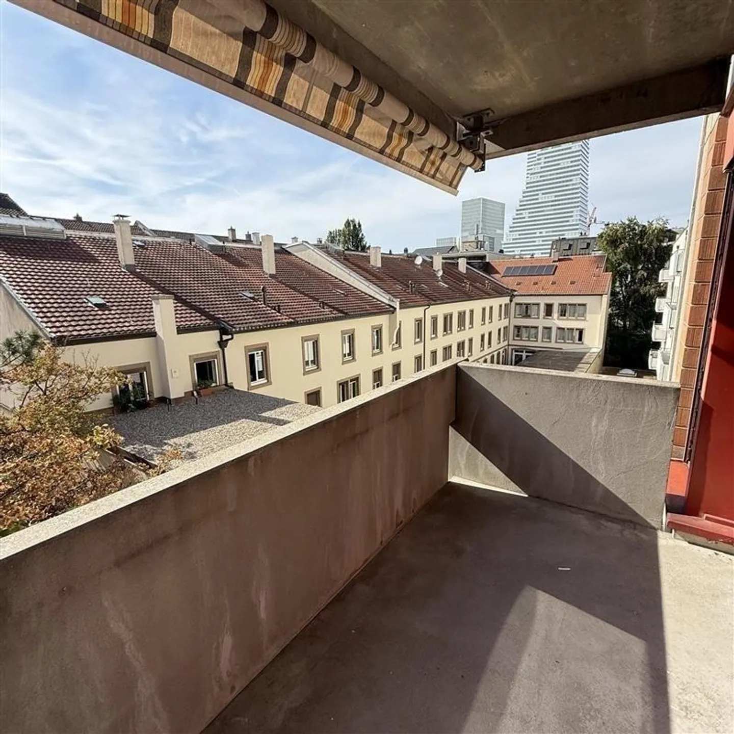 Tranquillo appartamento di 3.5 locali con balcone vicino al Reno - Foto 6 di 6
