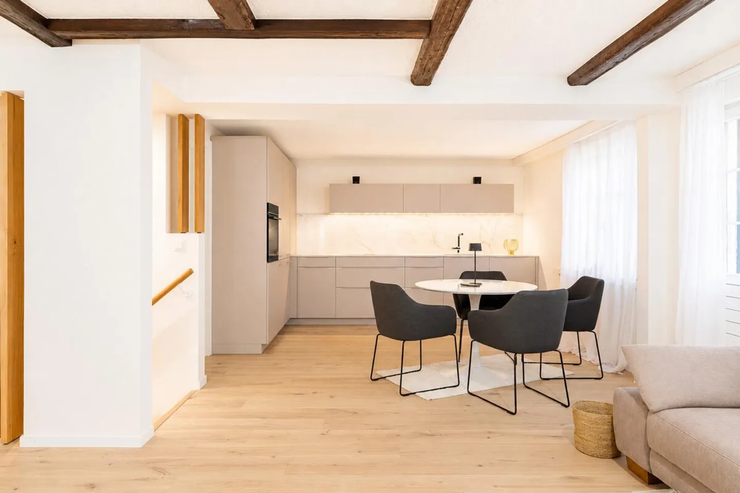 Stylishly renovated gem - Photo 8 of 12