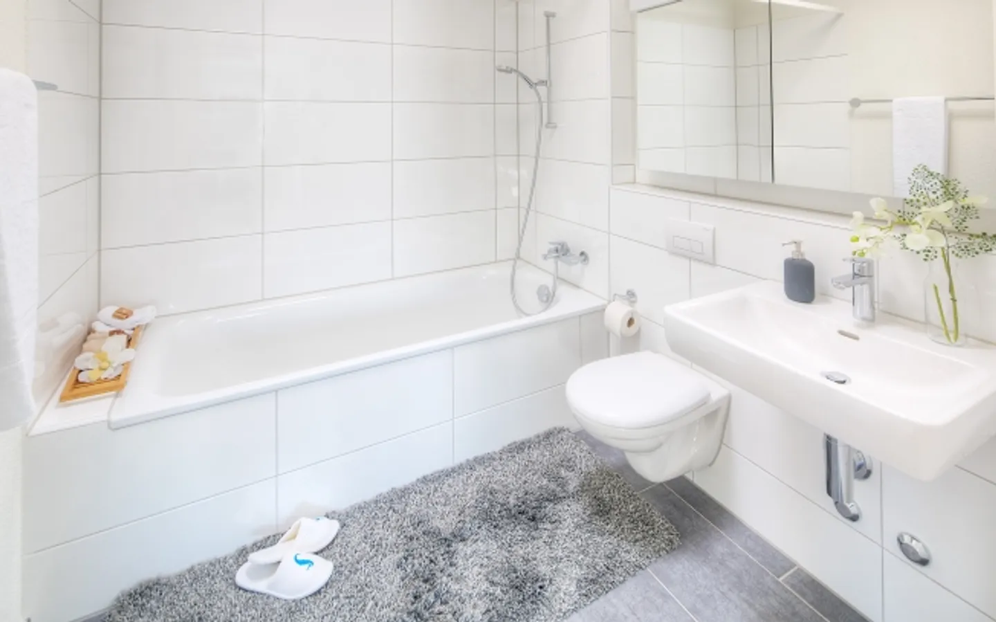 This great apartment is looking for you! - Photo 6 of 10