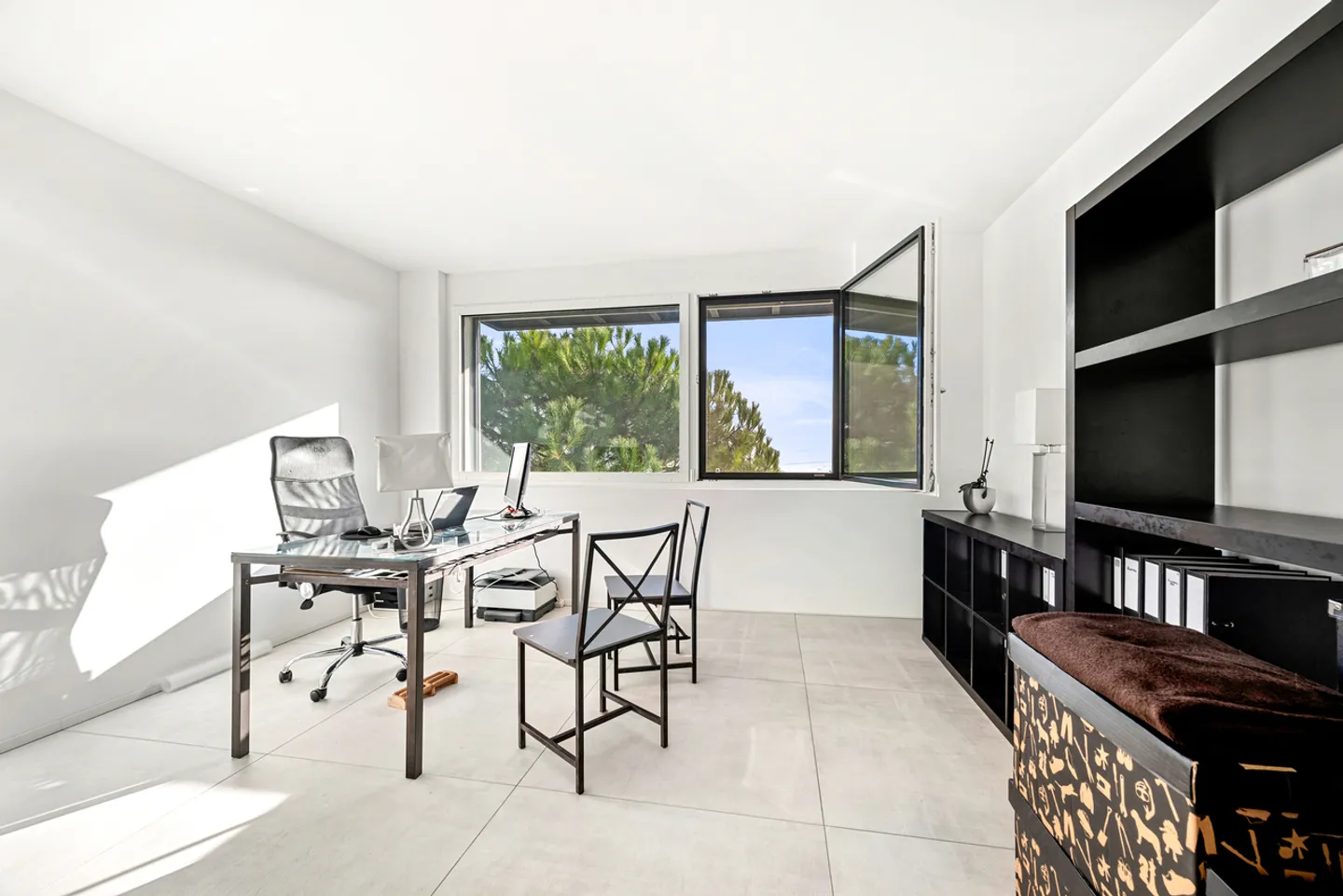 Beautiful architect villa with lake view near Morges - Photo 7 of 20