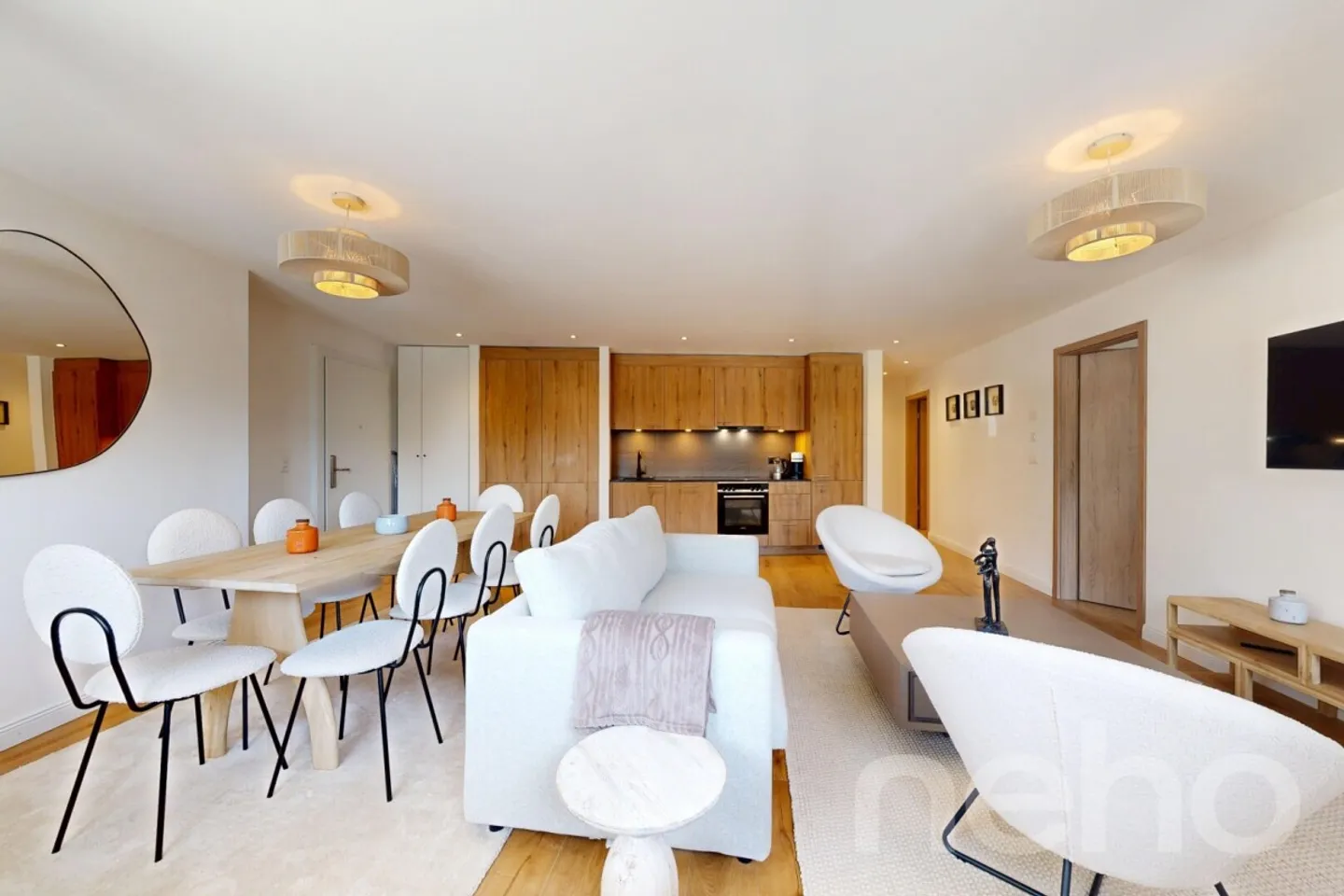 Superb 4.5 room apartment in Crans-Montana - Photo 2 of 12