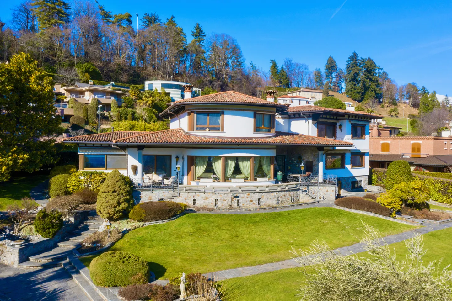 «Luxusvilla in Lugano zu verkaufen – Blick auf den See, den Garten und den Pool» - Foto 4 von 14