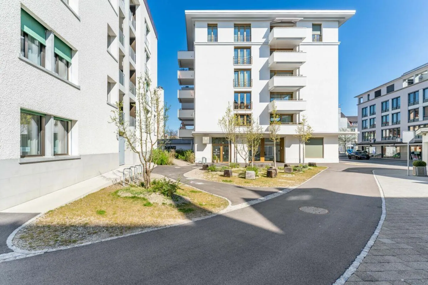 Ruhegi, stylish 3 ½ room city apartment in the heart of Sursee - Photo 1 of 12