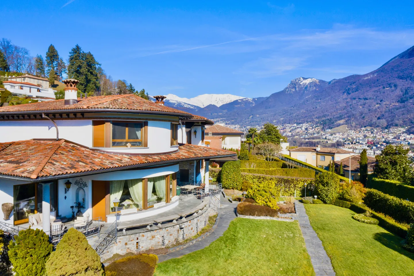 «Luxusvilla in Lugano zu verkaufen – Blick auf den See, den Garten und den Pool» - Foto 5 von 14