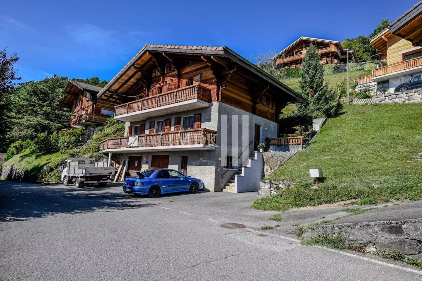 Chalet for sale - Photo 1 of 13