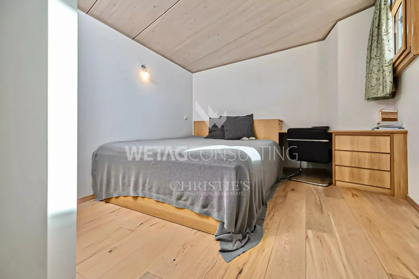 In vendita nel centro di Lugano-Sonvico elegante casa completamente ristrutturata - Foto 8 di 10