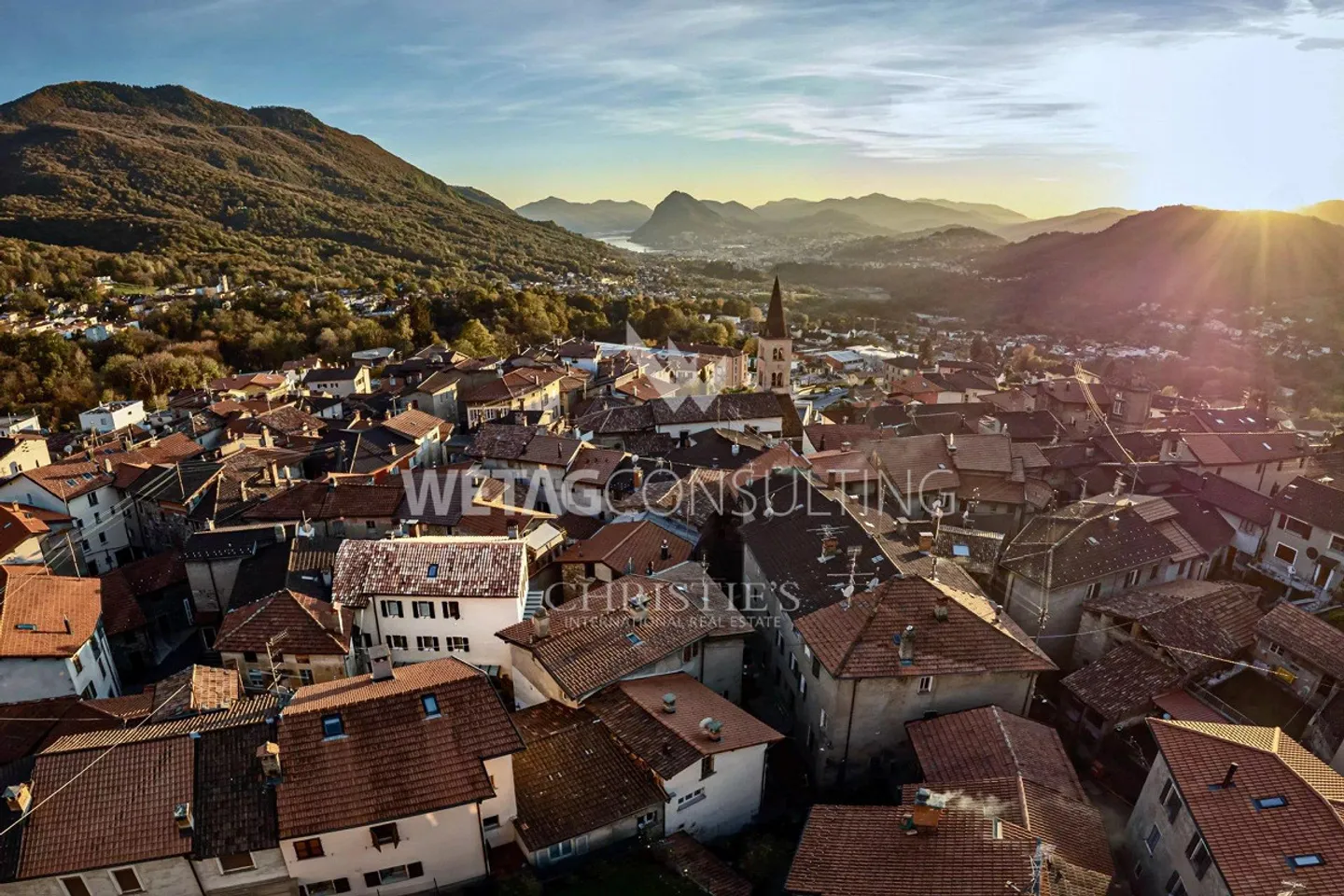 In vendita nel centro di Lugano-Sonvico elegante casa completamente ristrutturata - Foto 10 di 10