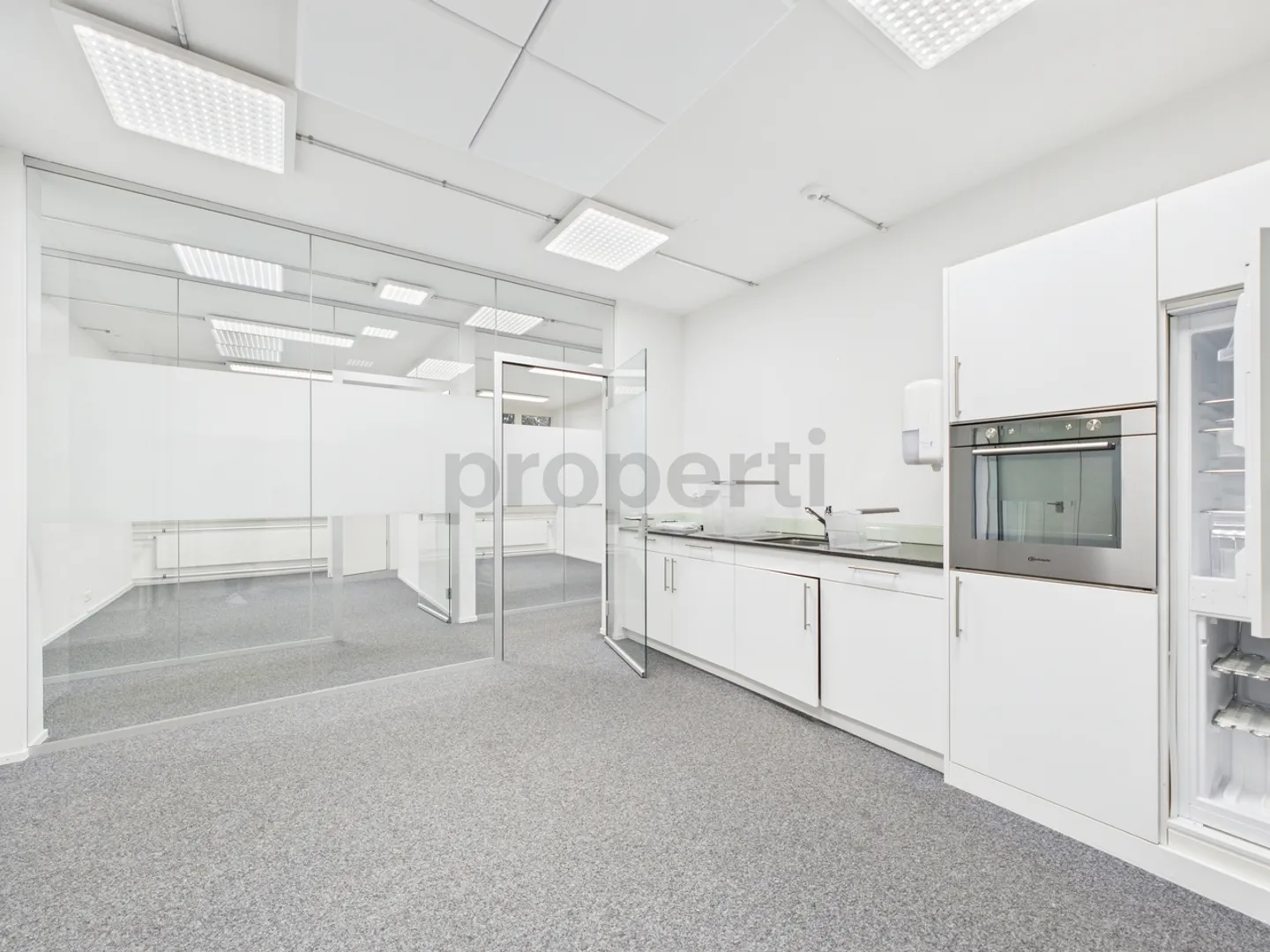 Exquisite office with versatile usage options in Aarwangen, BE - Photo 1 of 9
