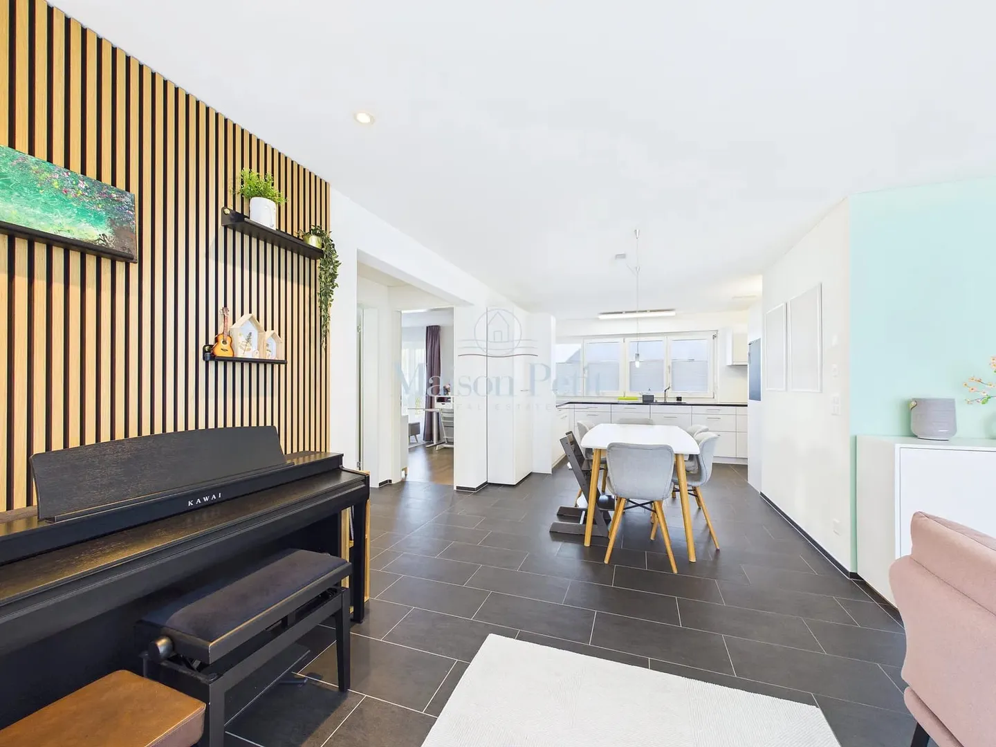 Appartement spacieux à Hinwil - Photo 3 sur 13
