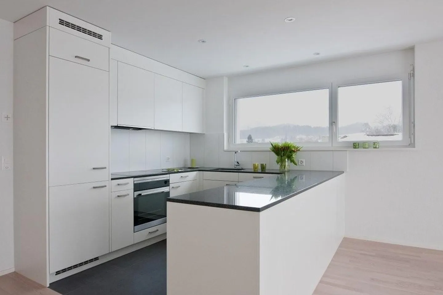 Stylish Attic Apartment with Terrace - Photo 3 of 8