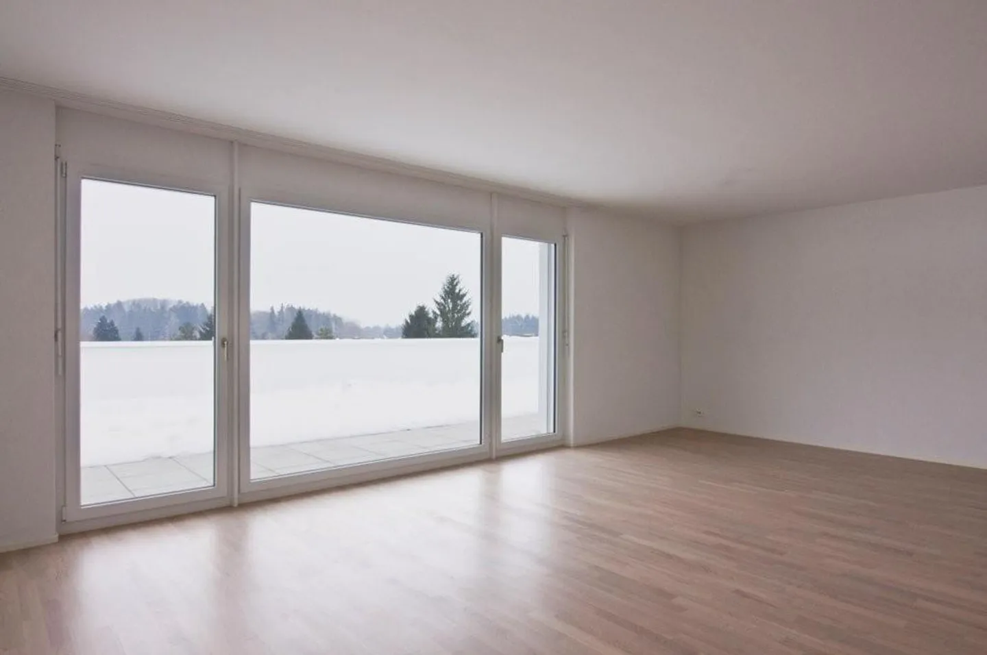 Stylish Attic Apartment with Terrace - Photo 5 of 8