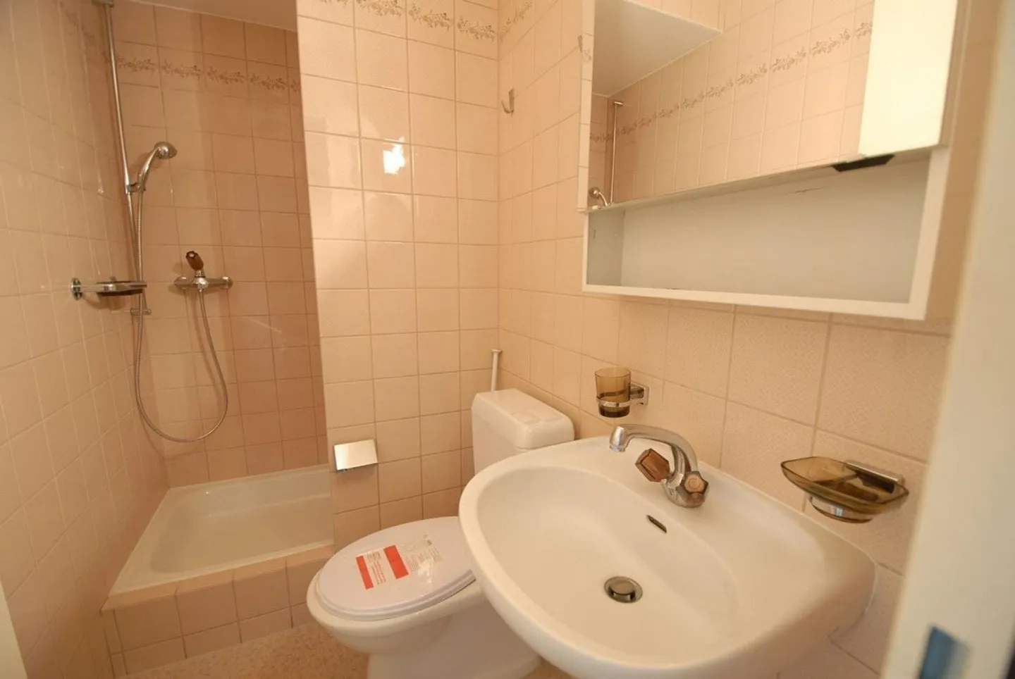 Spacious 3.5-room apartment in family-friendly development - Photo 6 of 7