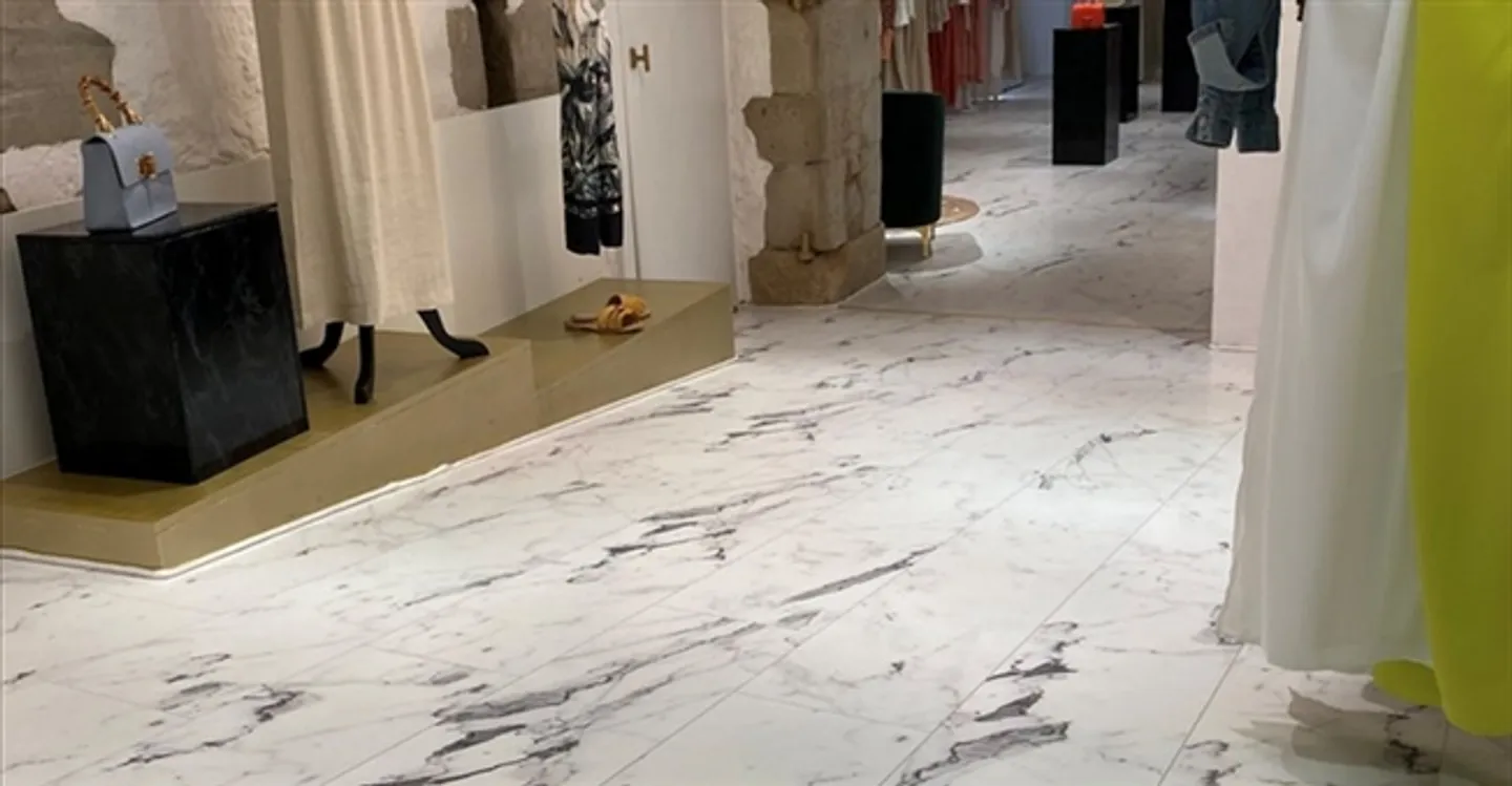 Commerce - Photo 5 of 10