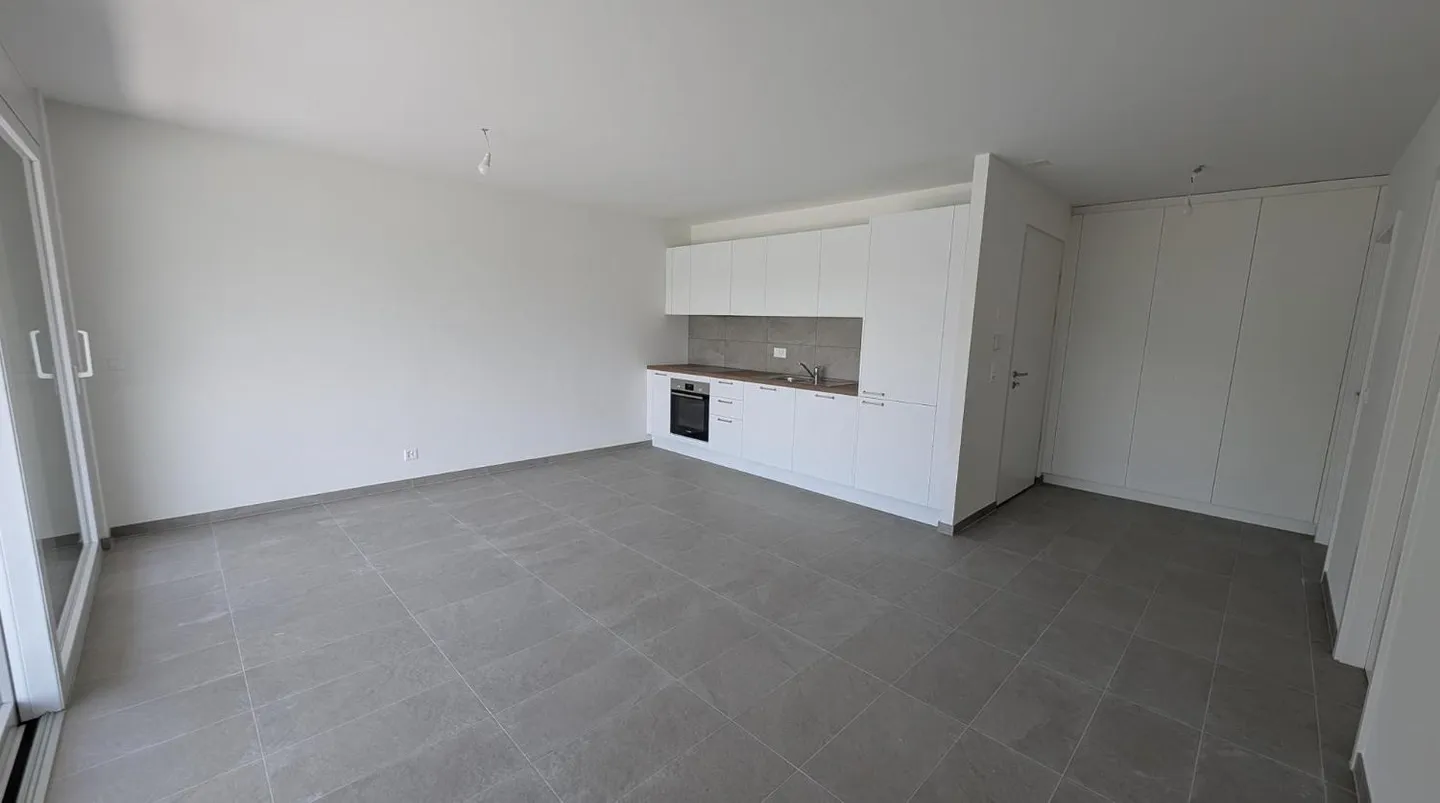 Bright 2.5 Room Apartment in Uvrier - Photo 1 of 7