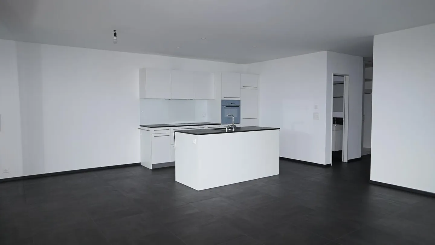 Exclusive 4.5 Room Apartment with Garden Terrace! - Photo 1 of 6