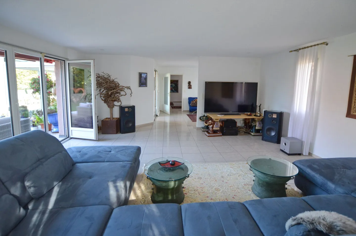 7 1/2 Zi-EFH mit 5½ Zi-Einliegerwohnung Wohnen und Arbeiten unter einem Dach - Foto 3 von 12