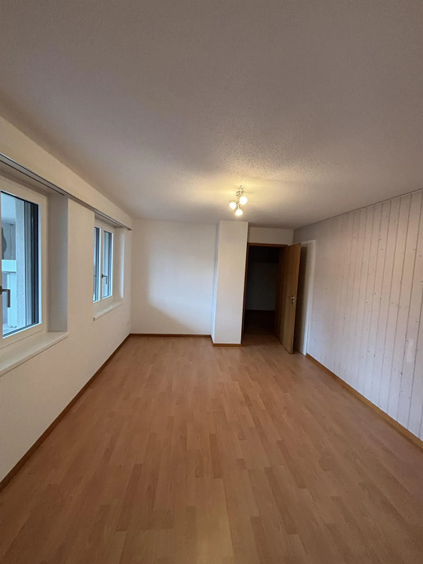 Appartement 3 pièces sous-sol - Photo 3 sur 11