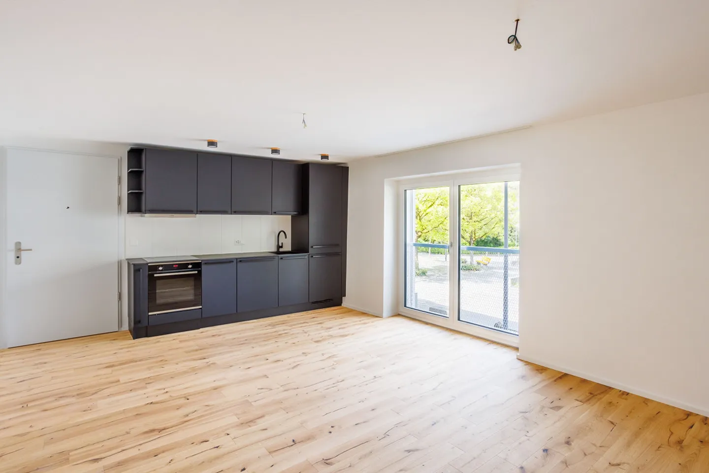 Première occupation magnifique appartement 2,5 pièces à proximité immédiate du lac - Photo 3 sur 8