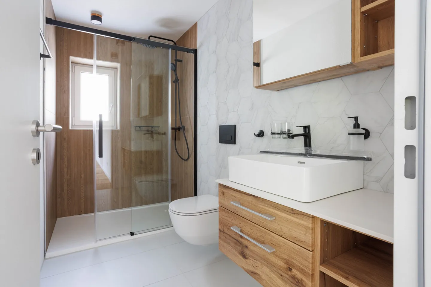 Première occupation magnifique appartement 2,5 pièces à proximité immédiate du lac - Photo 7 sur 8