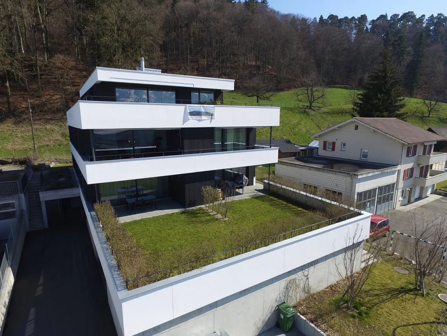 Exclusive 4.5 Room Apartment with Garden Terrace! - Photo 6 of 6