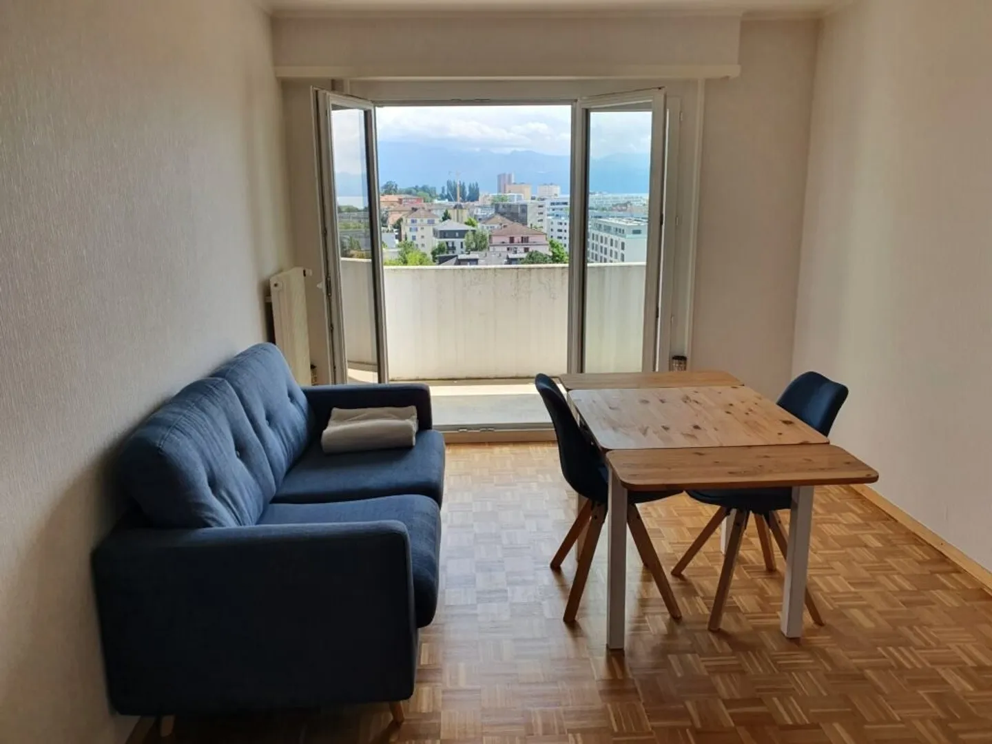 Appartamento con due stanze al 7° piano a Renens - Foto 1 di 5