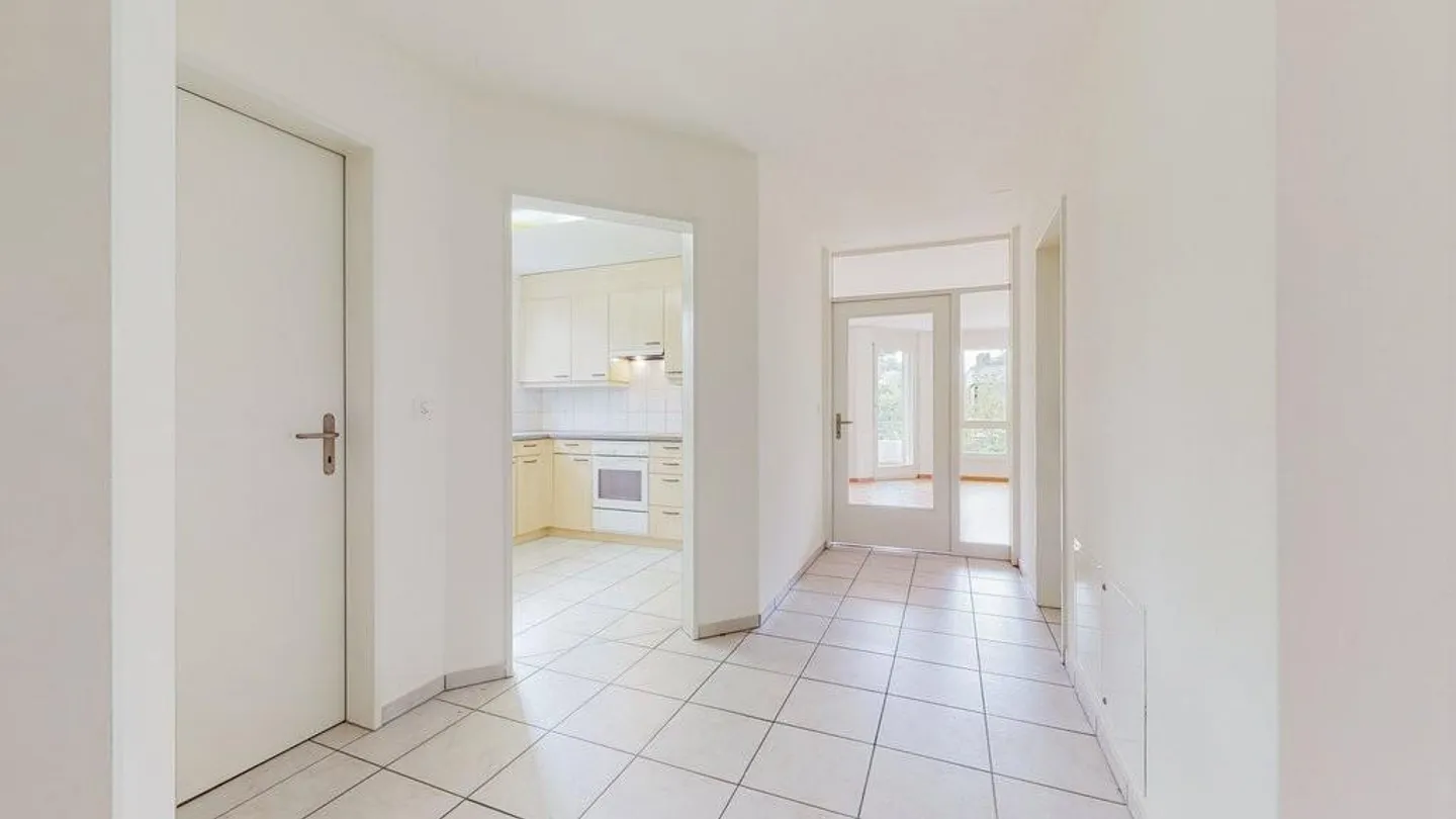Are you looking for an apartment close to the city in a quiet location? - Photo 8 of 12