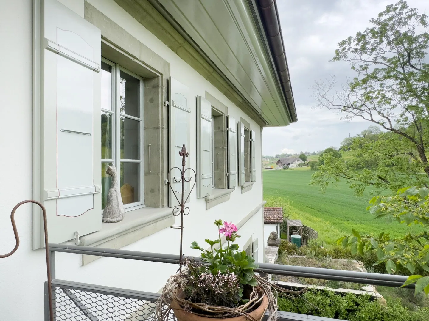 Condominium unique de 4 pièces avec balcon ensoleillé dans le parc du château - Photo 5 sur 34
