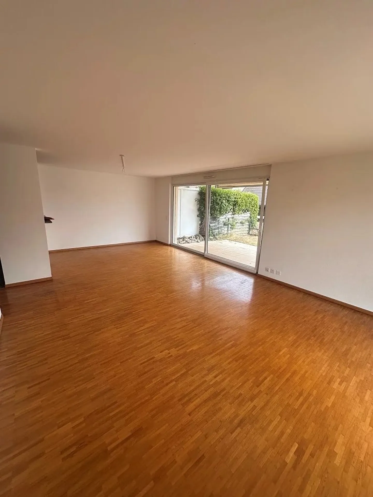 4.5 Room Apartment - Photo 3 of 10