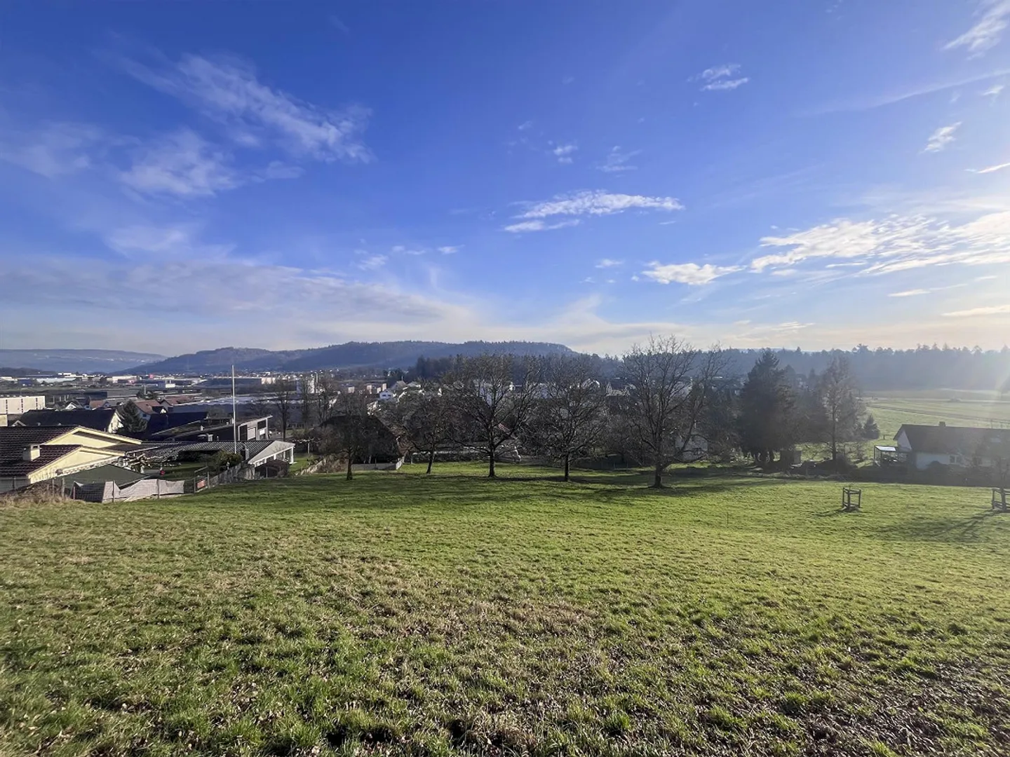 Single-family homes on the southern slope with a wide view and large garden - Photo 6 of 8