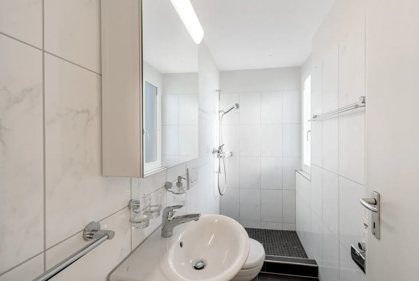 Spacious 4.5-Room Apartment - Photo 11 of 11