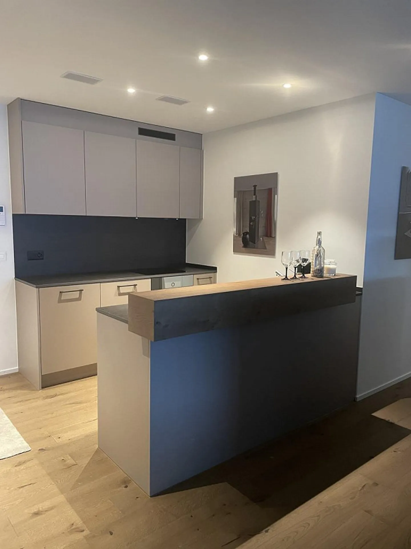 Ampio appartamento di 2,5 locali al Steinibach con vista panoramica mozzafiato - Foto 4 di 7