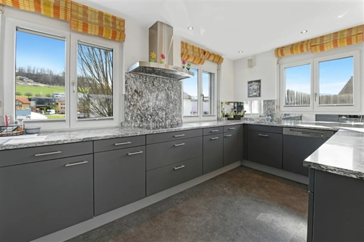 Living and Working in the Heart of Lütisburg - Versatile Property with Character - Photo 7 of 20