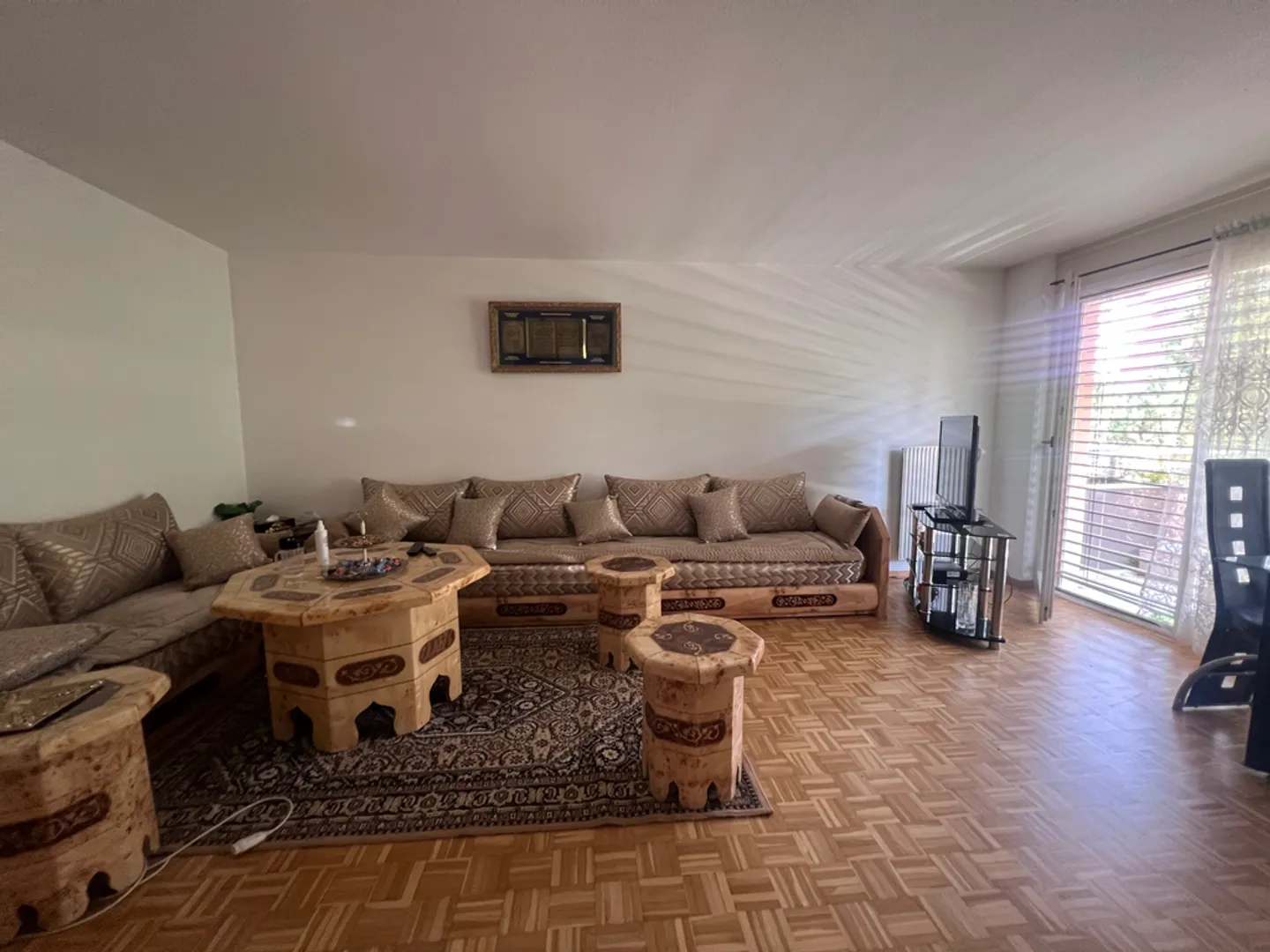 Apartment - Photo 2 of 3