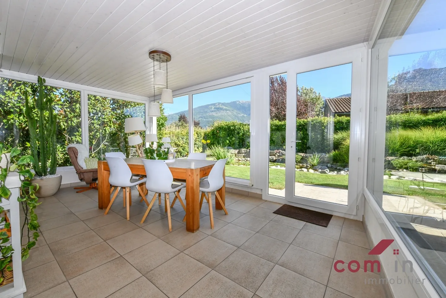 VETROZ, superbe Villa mit Charakter in absoluter Ruhe - Schwimmbad - Foto 3 von 21