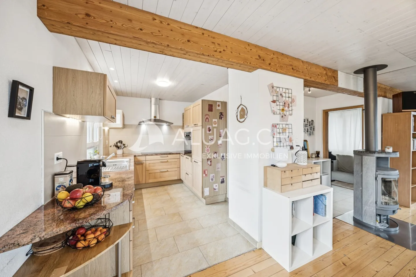 VIVERE IN UN CHALET ACCOGLIENTE CON GIARDINO - Foto 5 di 8